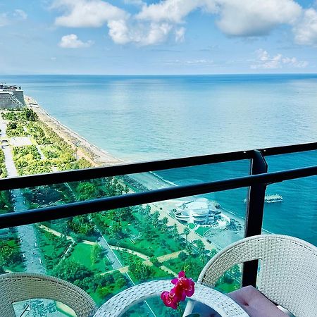 Sea View Apartments Orbi Beach Tower 巴统 外观 照片
