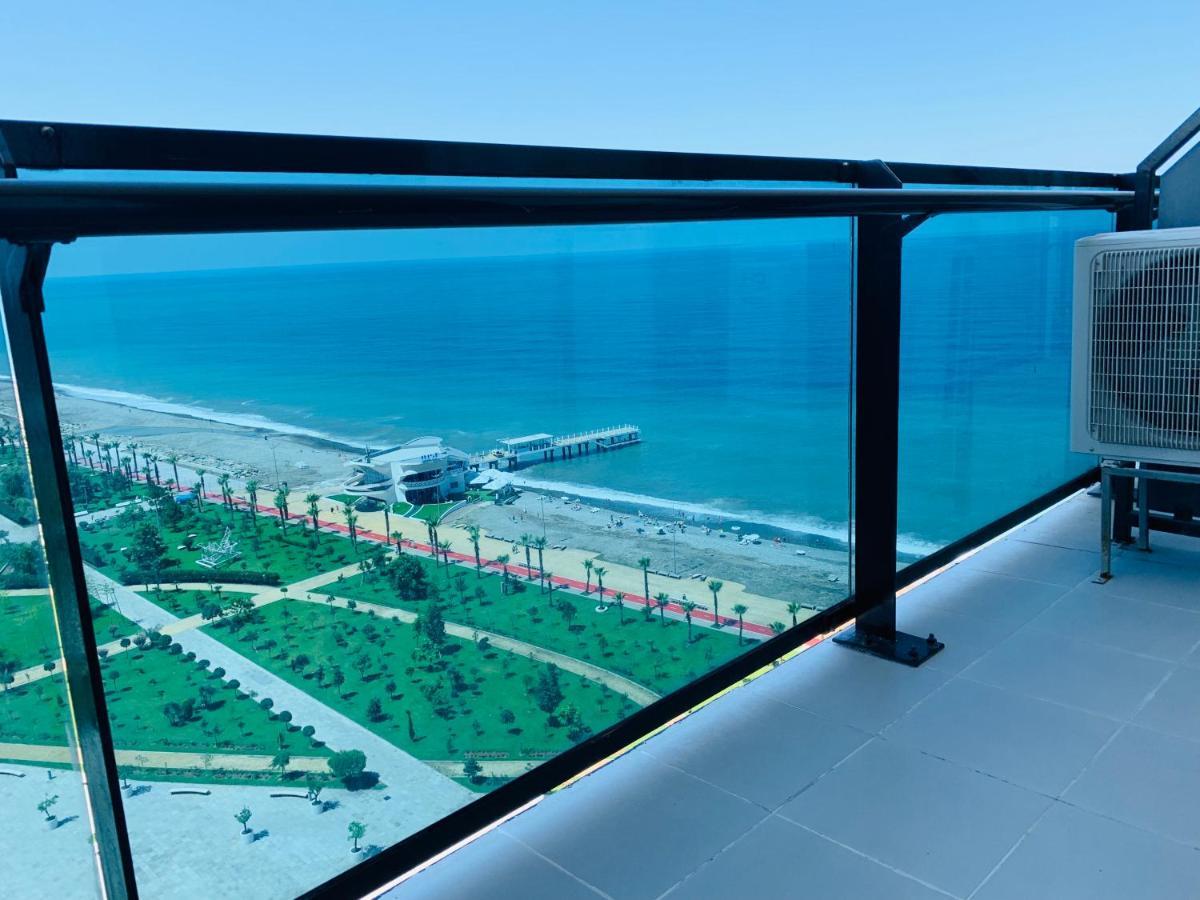 Sea View Apartments Orbi Beach Tower 巴统 外观 照片
