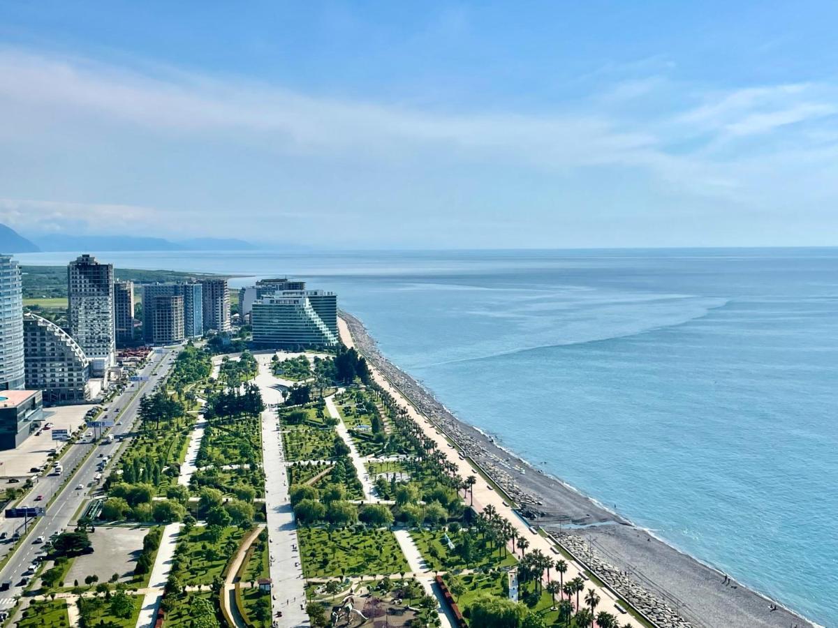 Sea View Apartments Orbi Beach Tower 巴统 外观 照片