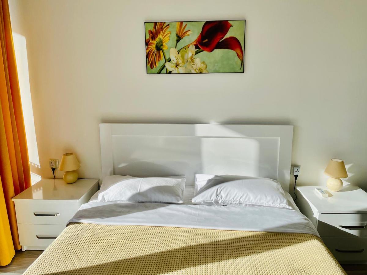 Sea View Apartments Orbi Beach Tower 巴统 外观 照片