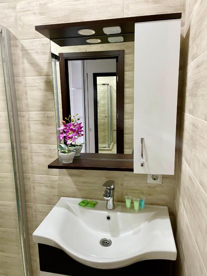 Sea View Apartments Orbi Beach Tower 巴统 外观 照片