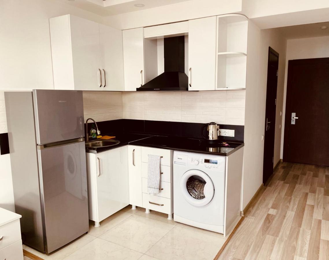 Sea View Apartments Orbi Beach Tower 巴统 外观 照片