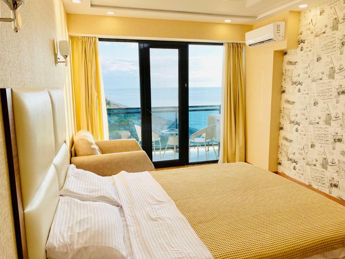 Sea View Apartments Orbi Beach Tower 巴统 外观 照片